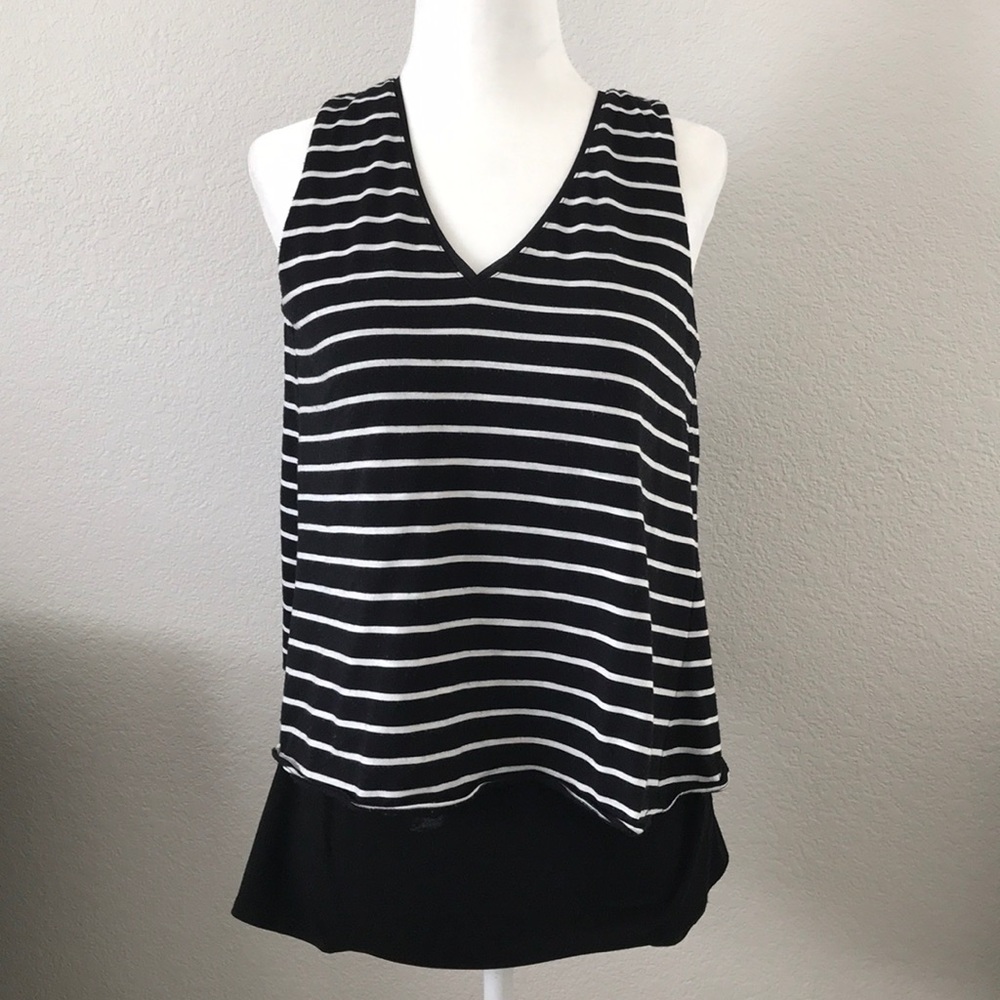⭐️3/$20⭐️ WHBM Top